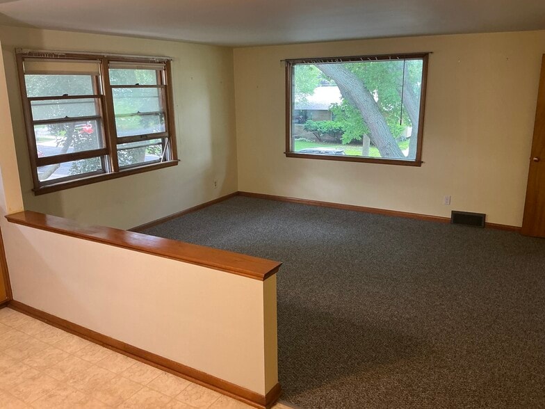 Living room/front room - 4210 S 22nd St