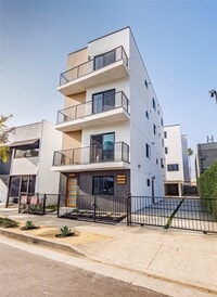 Building Photo - 13461 Beach Ave