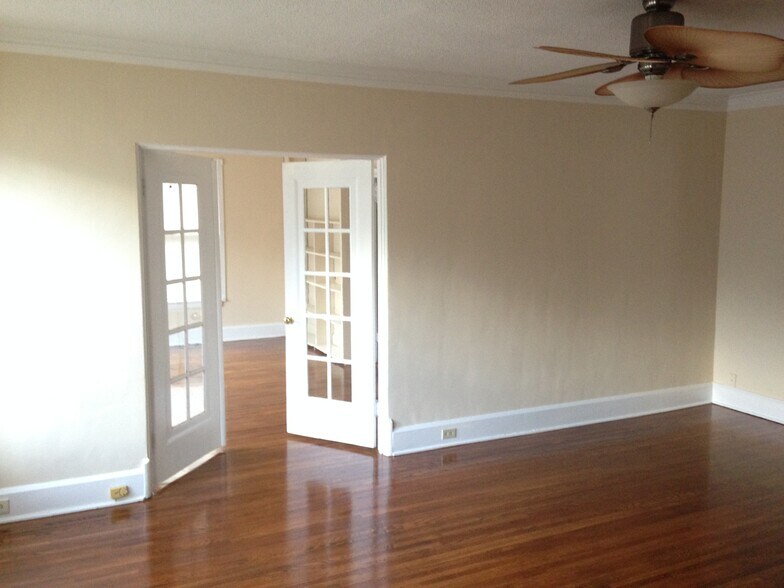 Building Photo - 235 Hawthorne St