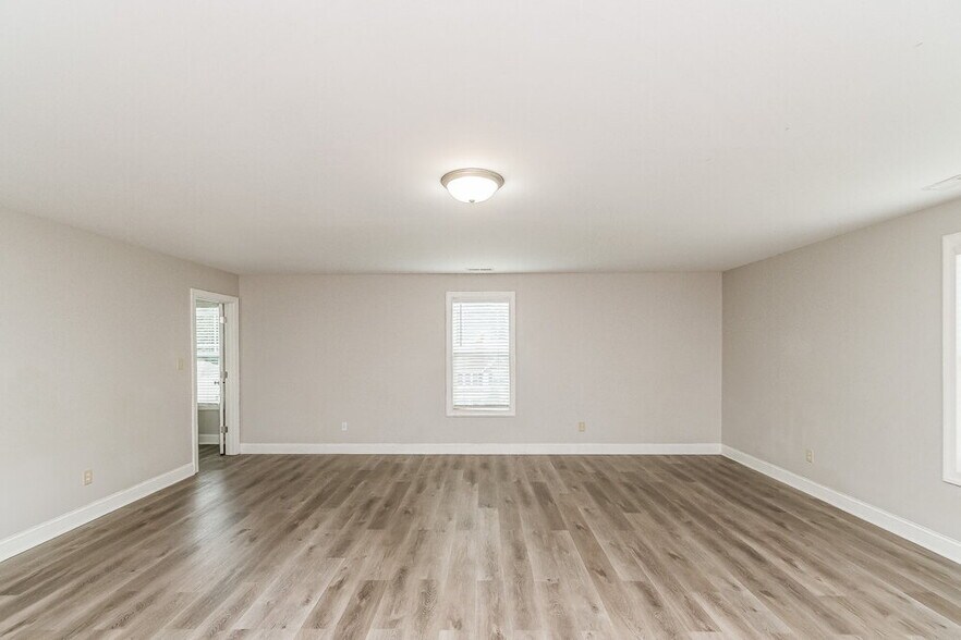 Building Photo - 837 Airedale Trail