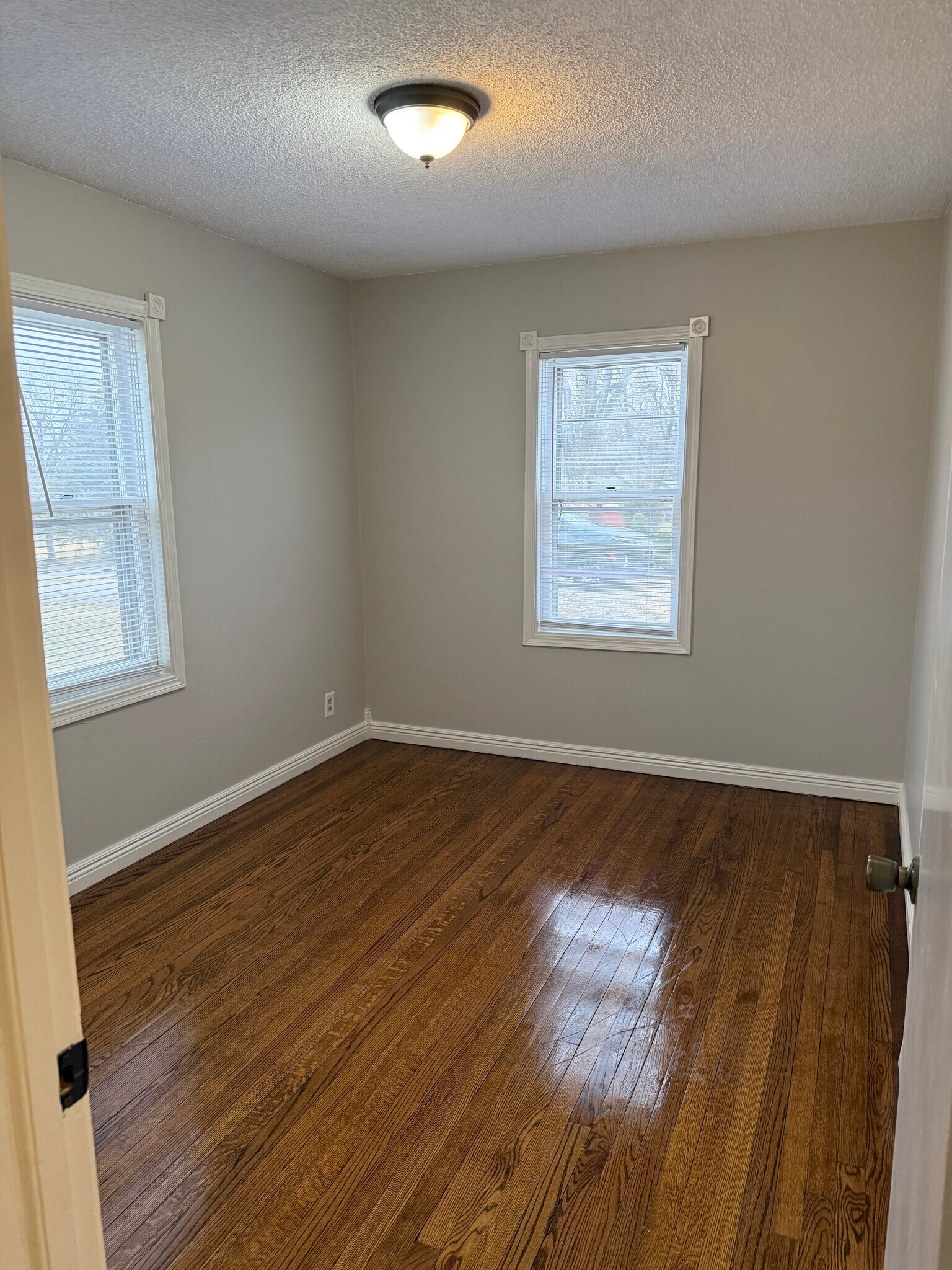 Building Photo - 1401 NE 57th Terrace