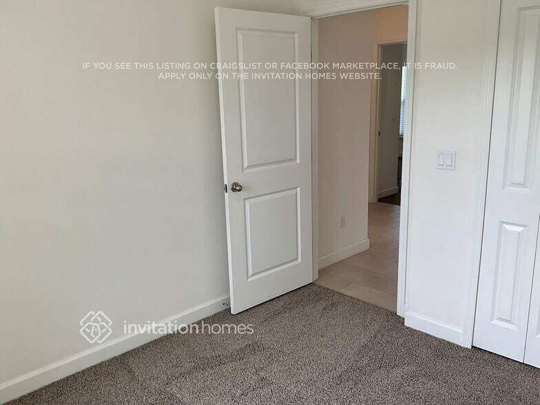 Building Photo - 629 Dunlin Ln