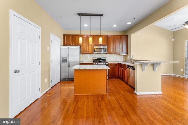 Building Photo - 7550 Maidenhead Dr