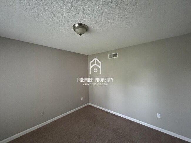 Building Photo - 3778 Kennings Dr