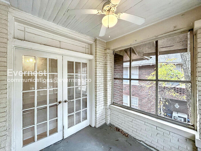 Building Photo - 180 Clark Pl