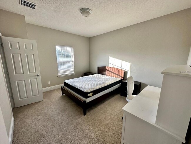 Building Photo - 9569 Royal Estates Blvd