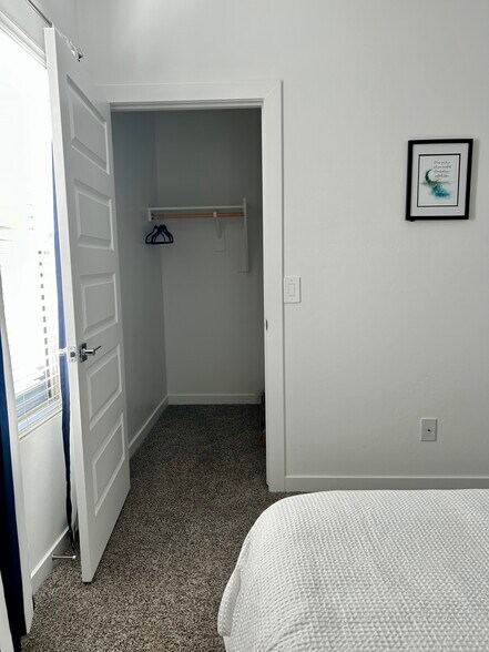 Building Photo - 13306 N Jessett Ln