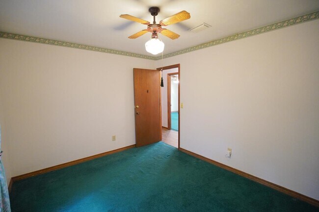 Building Photo - 1309 Domingo Dr