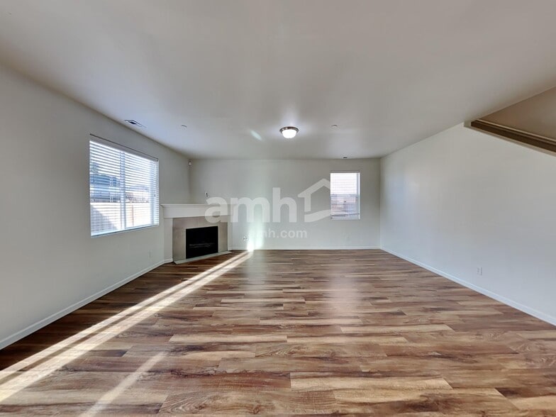 Building Photo - 2753 Justice Pl