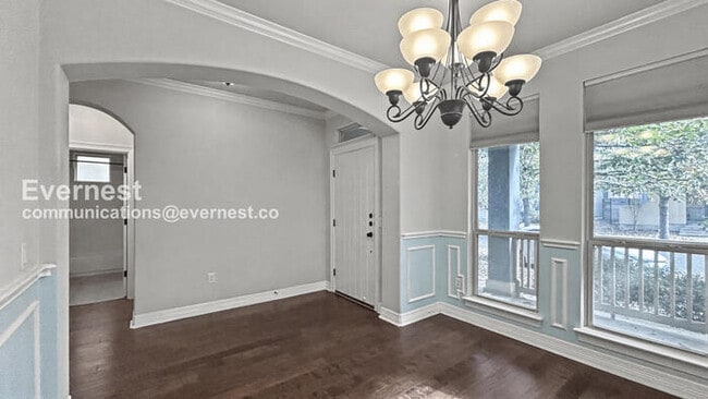 Building Photo - 4032 Camacho St