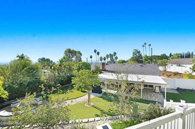 Building Photo - 23353 Balmoral Ln