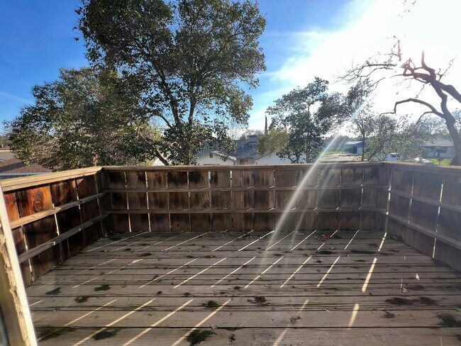 Building Photo - 3511 E Stapp Ave