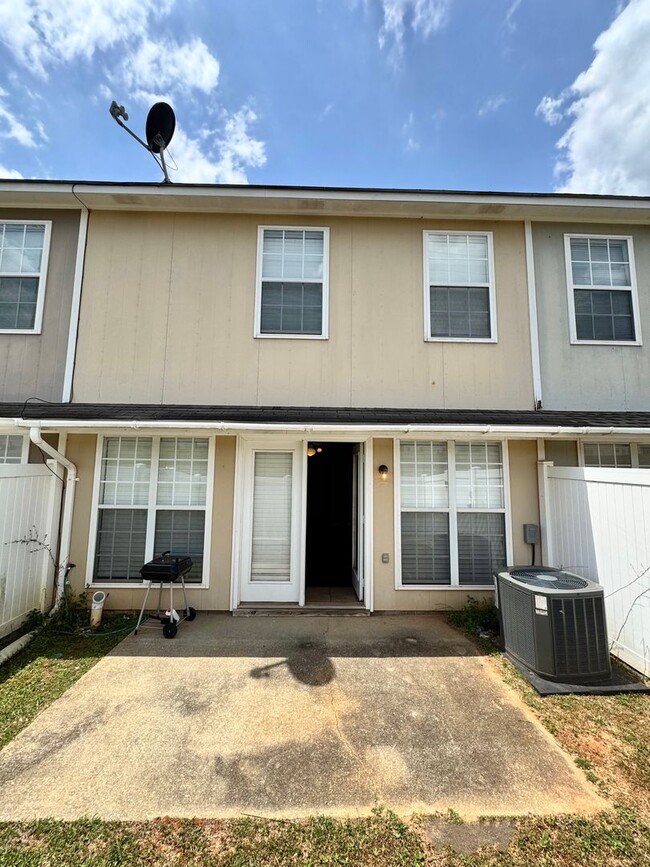 Building Photo - 128 N Springview Dr