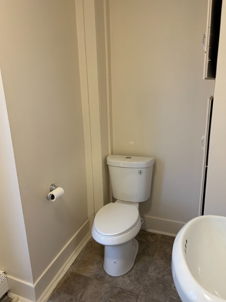 Building Photo - 41 Park St