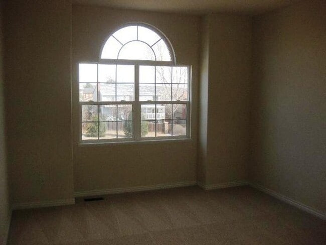 Building Photo - 2075 Rockhurst Blvd