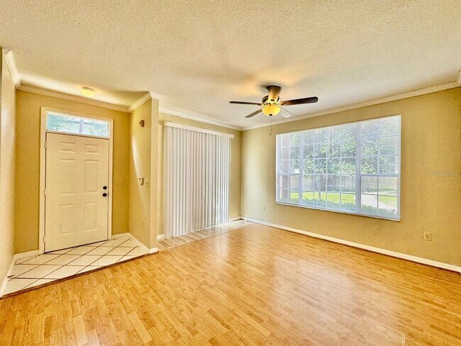 Building Photo - 10440 White Lake Ct