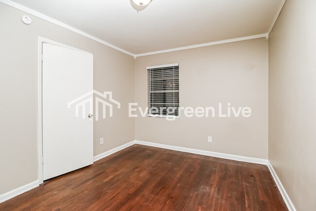 Building Photo - 4635 Richard Rd