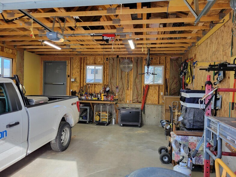 Detached Garage - 4565 S Elati St