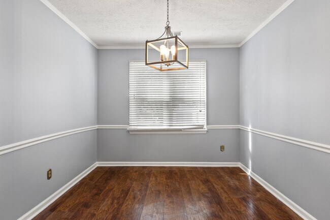 Building Photo - 1105 Jonestown Ln