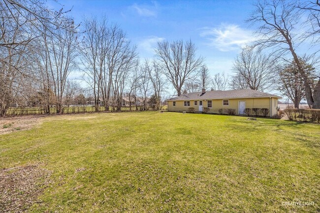 Building Photo - 39W258 Seavey Rd