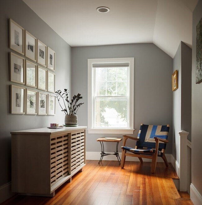 Building Photo - 70 Arlington St