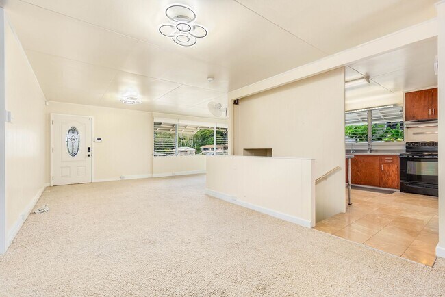 Building Photo - Charming 4-bedroom, 2-bathroom single-family home