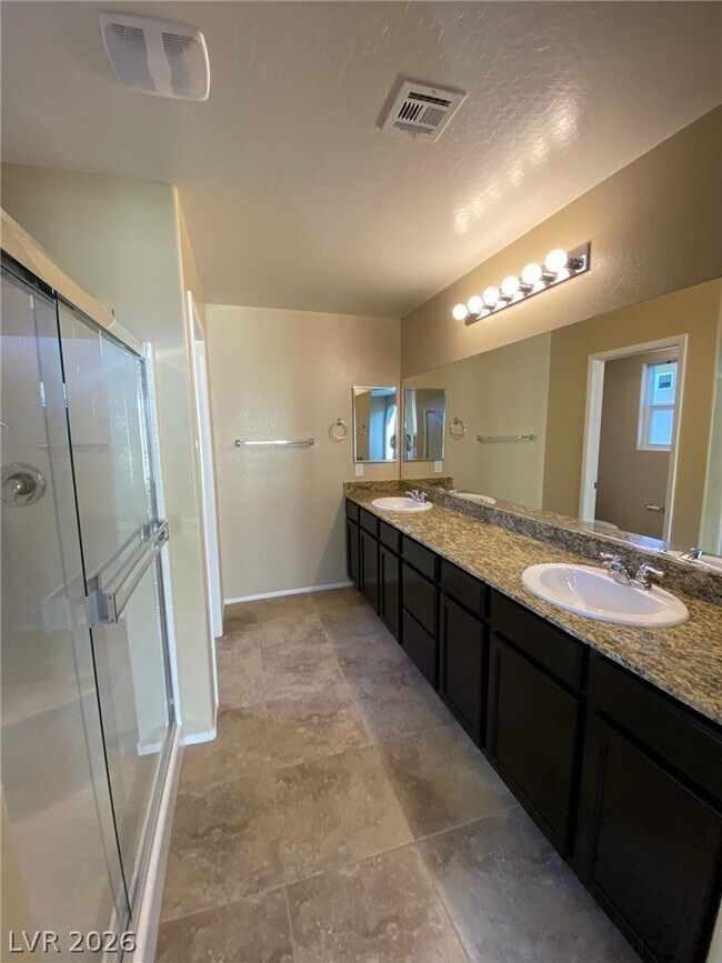 Building Photo - 7312 Halo Falls St