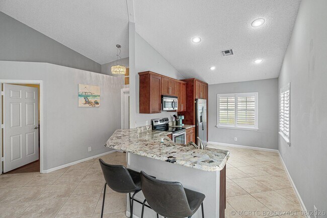 Building Photo - 3703 S Lancewood Pl