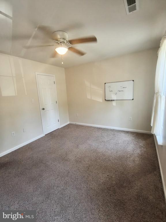 Building Photo - 2913 Lakeview Pkwy
