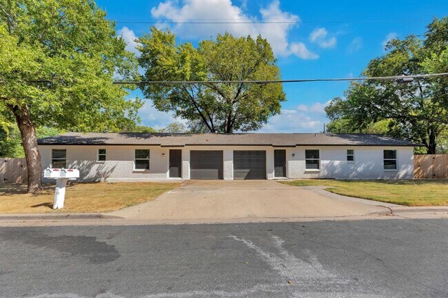 Building Photo - 1008 Wilks Ave