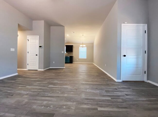 Building Photo - Stunning home for rent