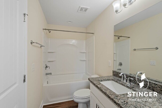 Building Photo - 204 Admiration Ave