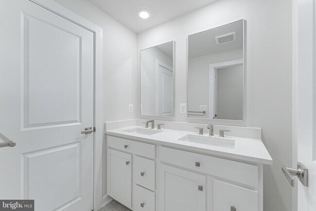 Building Photo - 21815 Express Ter