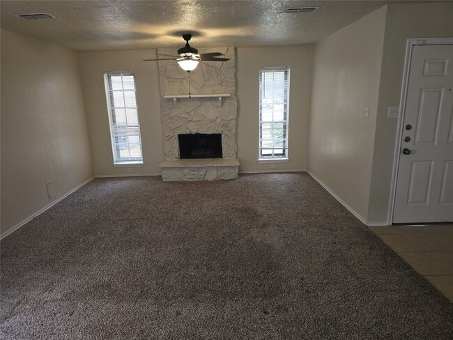 Building Photo - 19602 Cotton Creek Dr