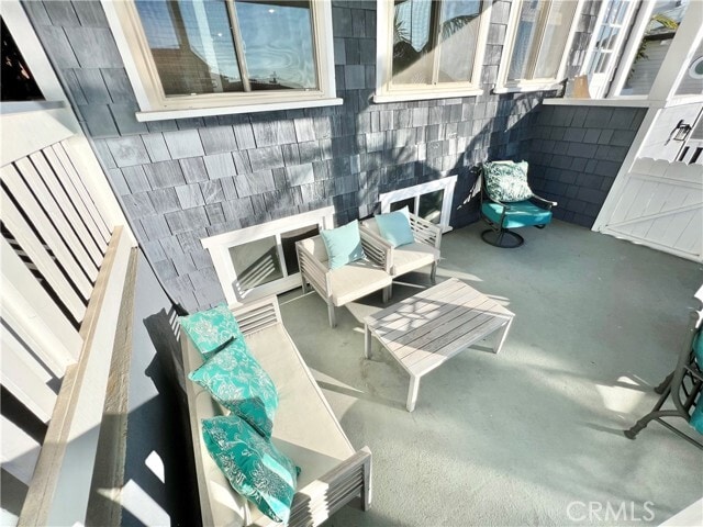 Building Photo - 183 Dumond Dr