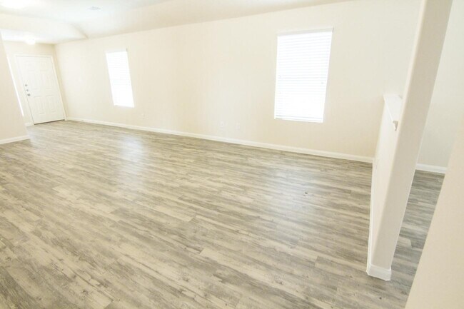 Building Photo - 5627 Rocky Trail Dr