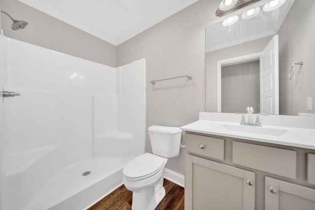 Building Photo - Hillrise III - 2 BR/1.5 Bath One Level with Attached Garage