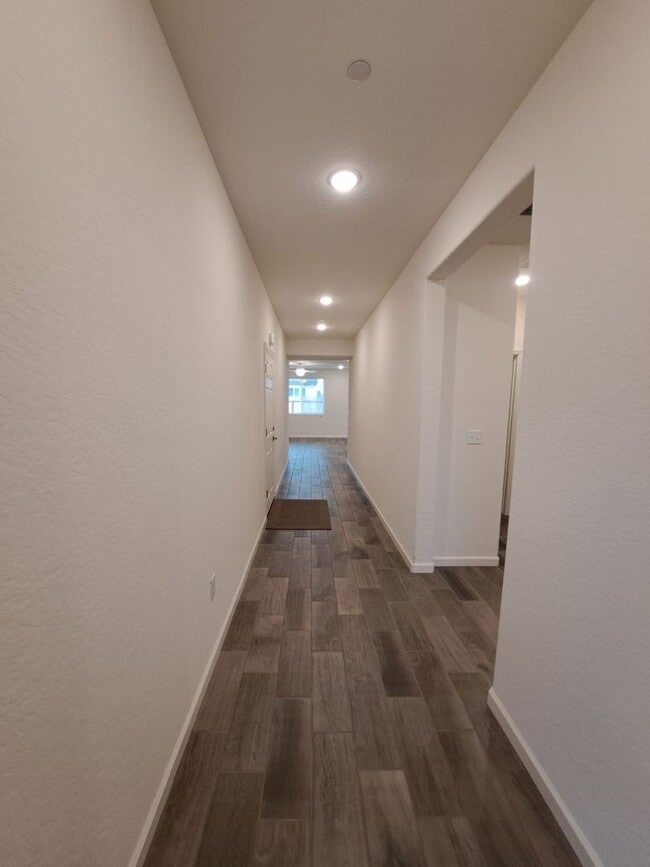 Building Photo - Limited Time Move In Special! $500 OFF 1st Months Rent! Beautiful Newly Built Home in Clovis Unif...