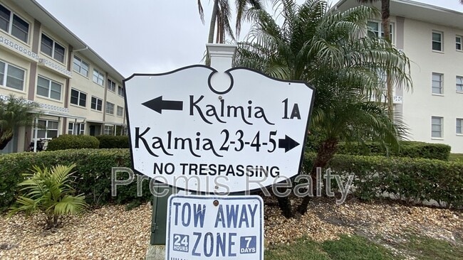 Building Photo - 1235 S Highland Ave