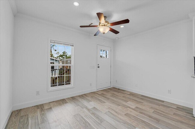 Building Photo - 38 Betty Dr
