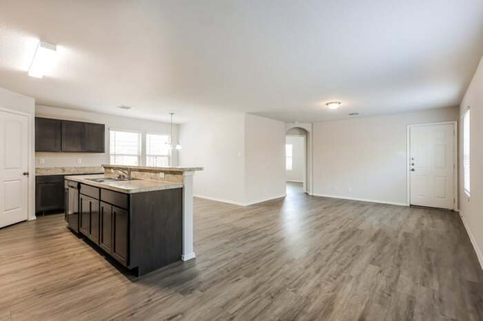 Building Photo - 5314 Freshwater Way