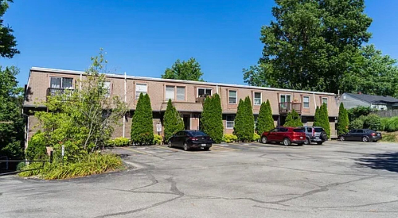 Building Photo - 726 Zorn Ave