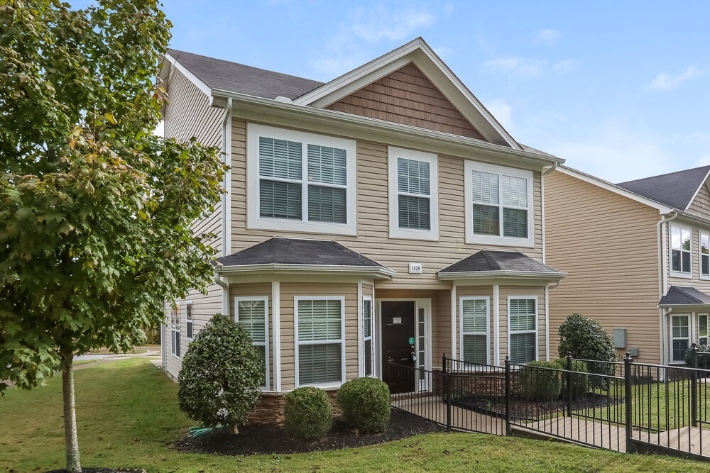 Building Photo - 1428 Sprucedale Dr