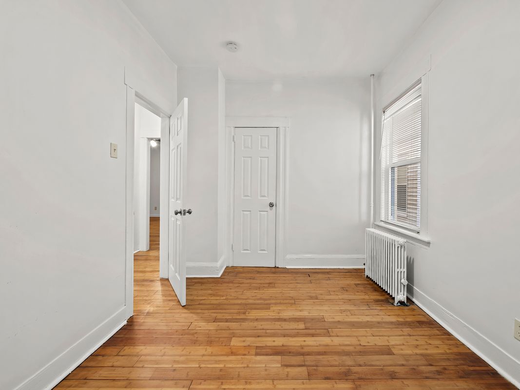 Building Photo - 163-165 Montgomery Street, 1