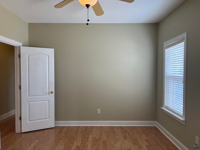 Building Photo - 104 Prestige Dr