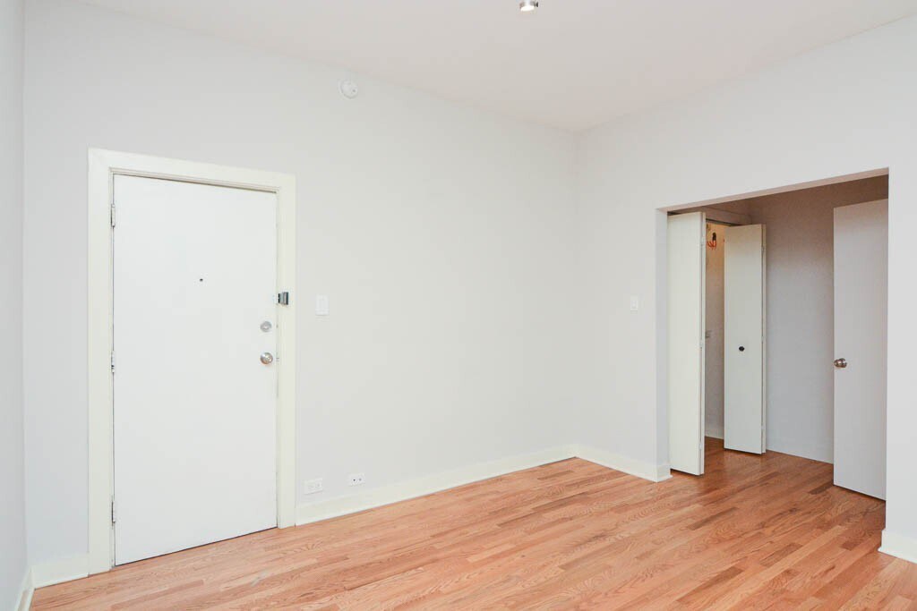 Building Photo - 2425 N Kedzie Blvd