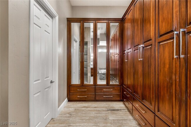 Building Photo - 9500 Balatta Canyon Ct