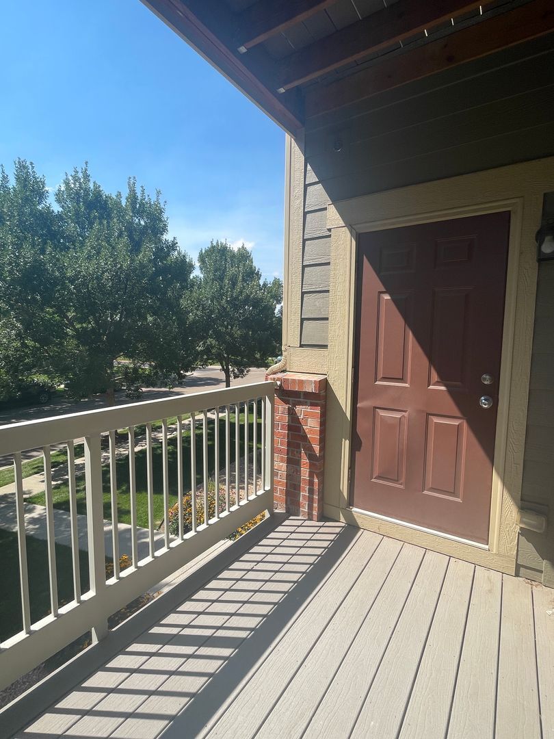 Building Photo - 804 Summer Hawk Dr