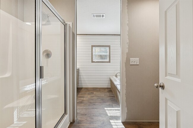 Building Photo - 146 Marina Dr