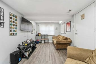 Building Photo - 7038 S Woodlawn Ave